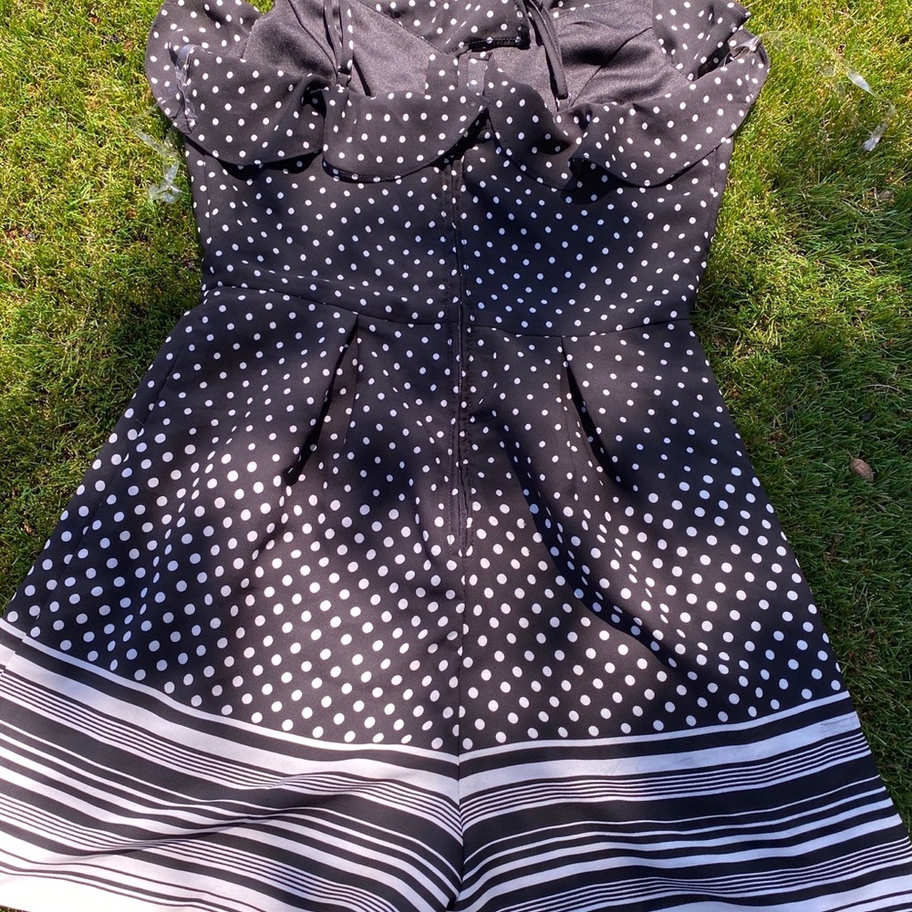 Romper - Picture 2 of 3